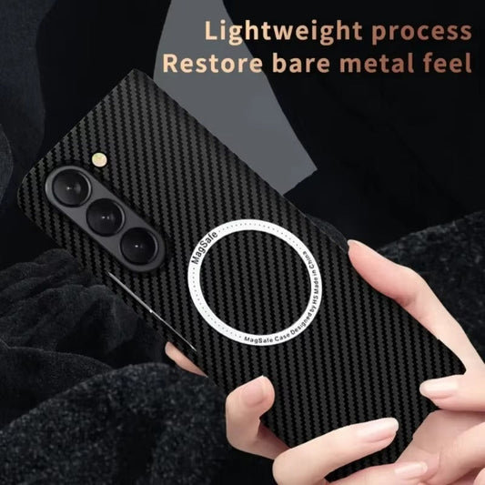 CarbonEdge Fold – Ultra-Thin MagSafe Fiber Armor